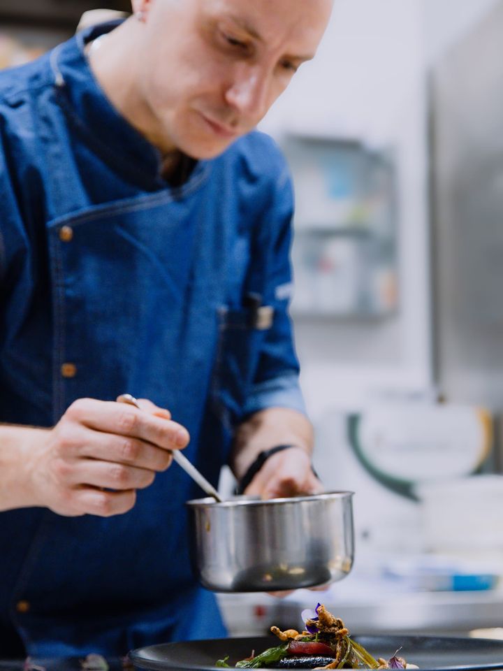 Plating a dish