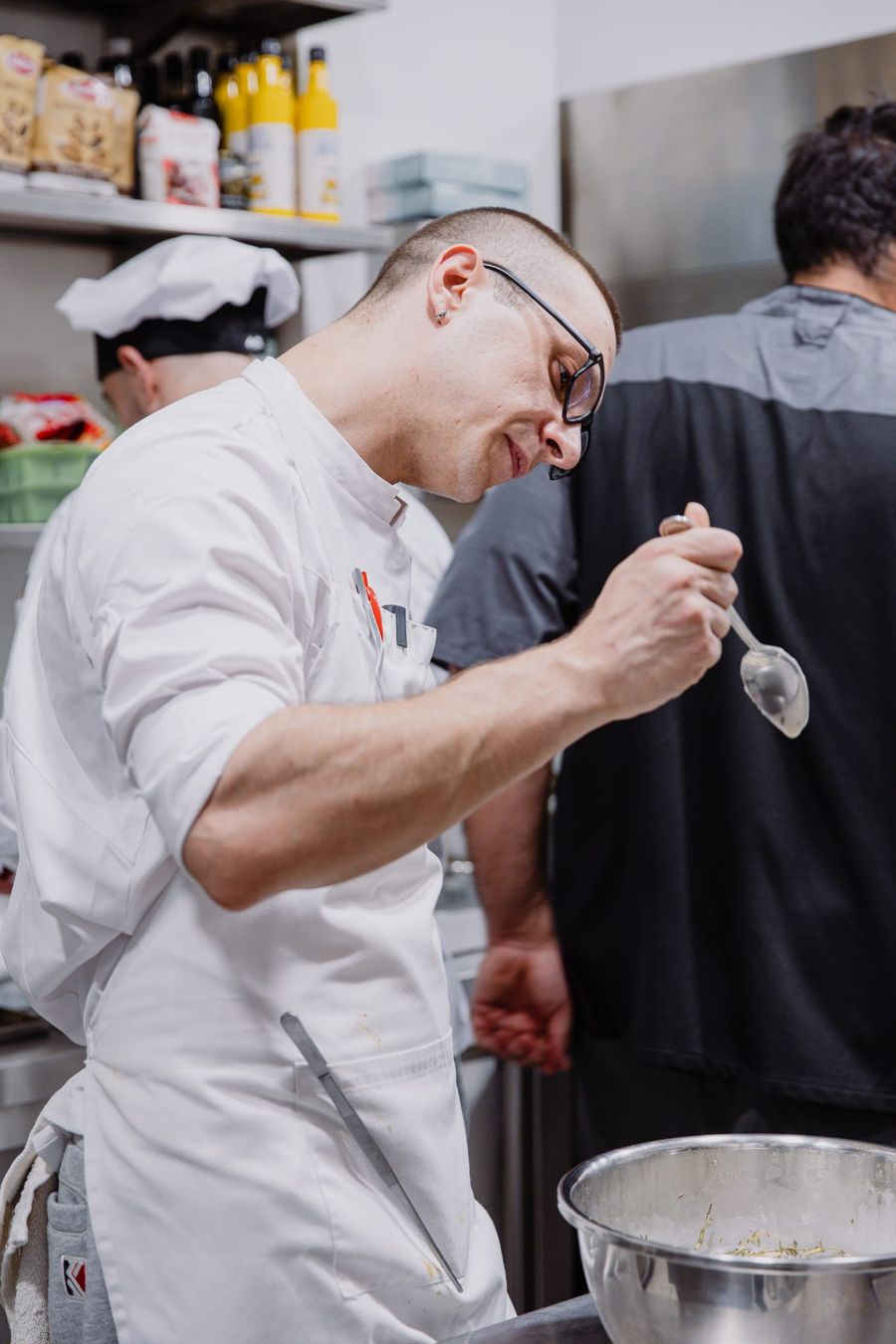 Tasting a sauce